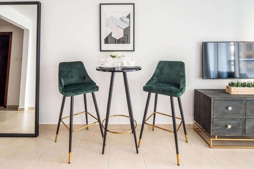 Frank Porter - Burj Al Noujoum - thumb 7