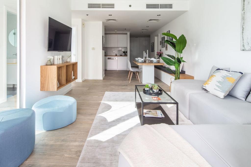 Frank Porter - Goldcrest Views - thumb 1