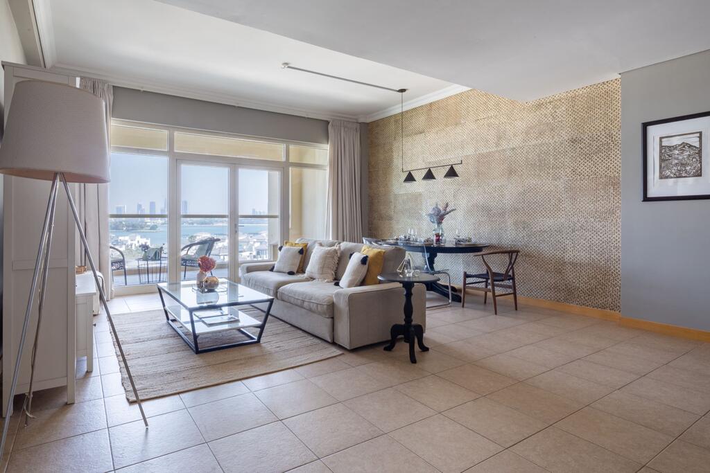 Frank Porter - Shoreline Apartments - thumb 1