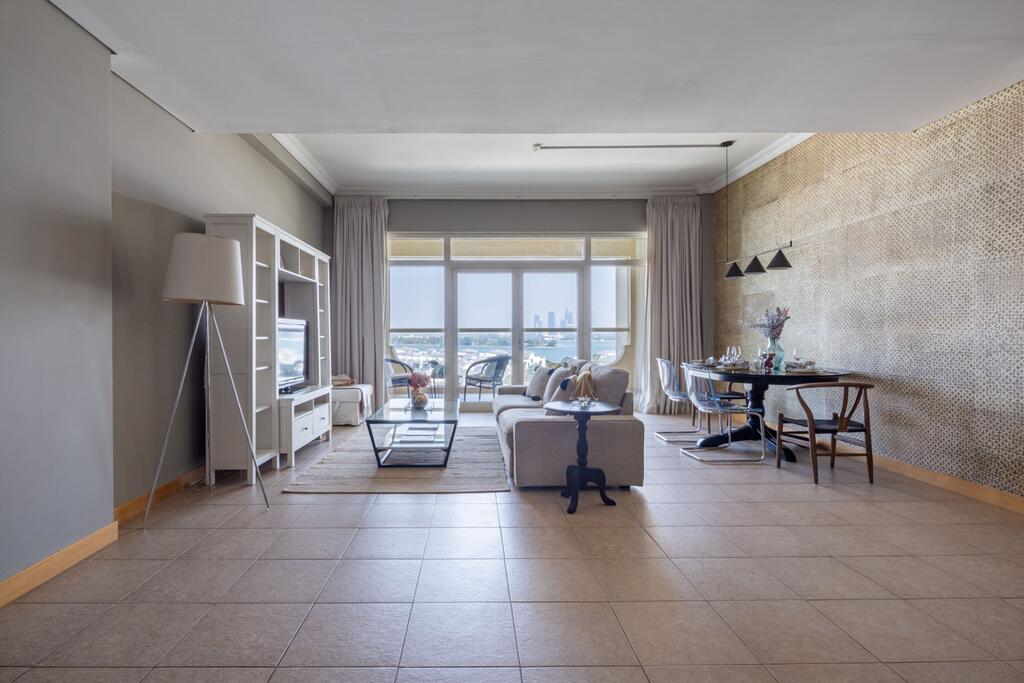 Frank Porter - Shoreline Apartments - thumb 2