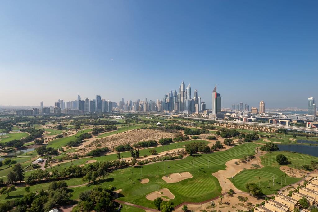 Frank Porter - The Fairways West - thumb 0