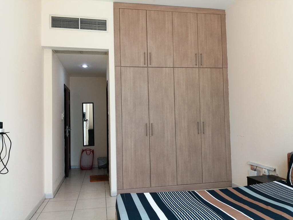 Affordable Couple Rooms Next To Metro And Near To All Tourist Destinations - thumb 4