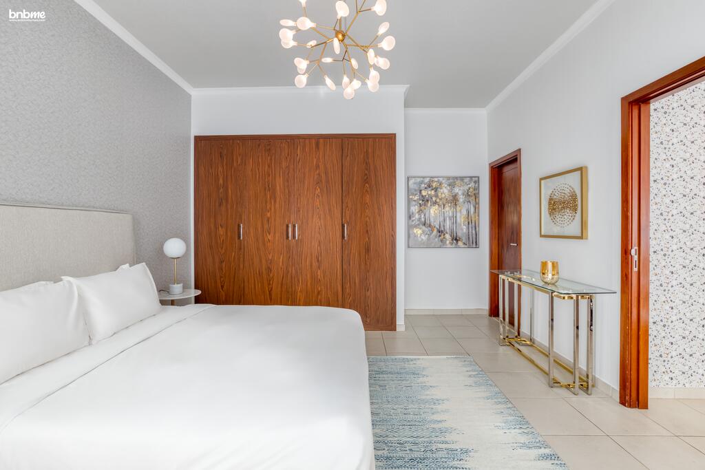 1B-BurjRes3-4031 By Bnbmehomes - thumb 7