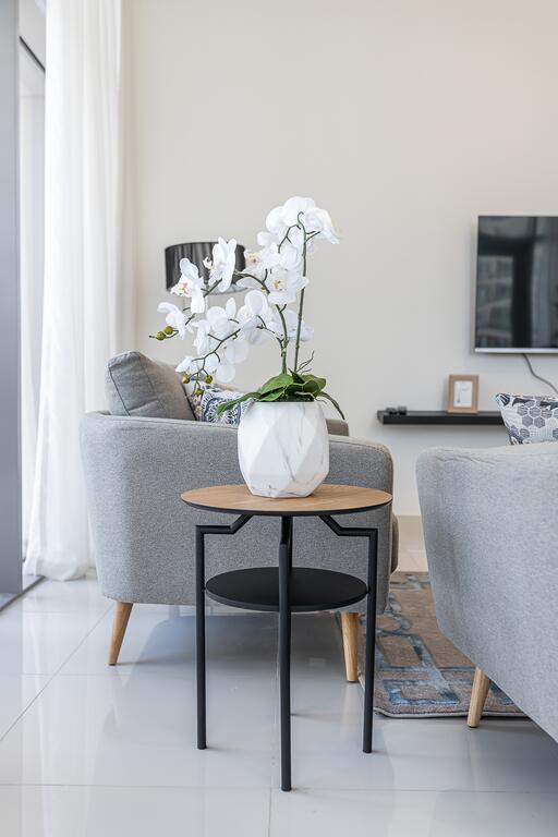 Gorgeous 2 BR Mid Floor Holiday Home In Downtown - thumb 7