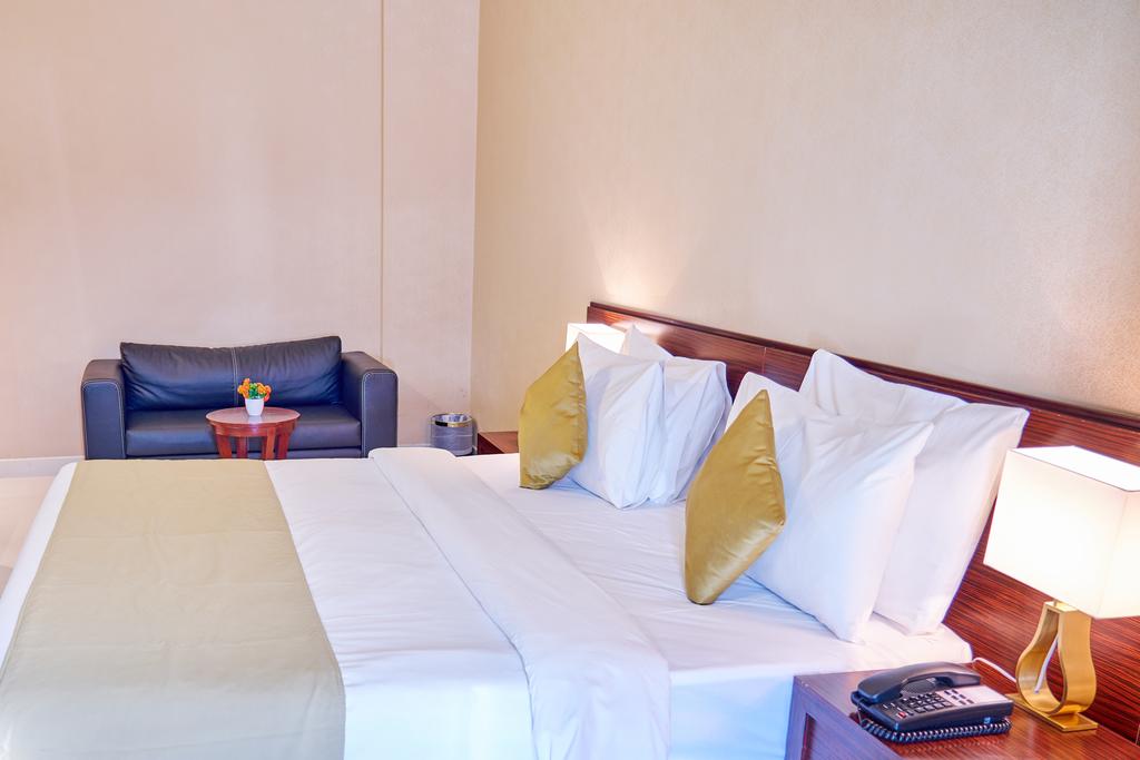 Grand Square Hotel - thumb 3