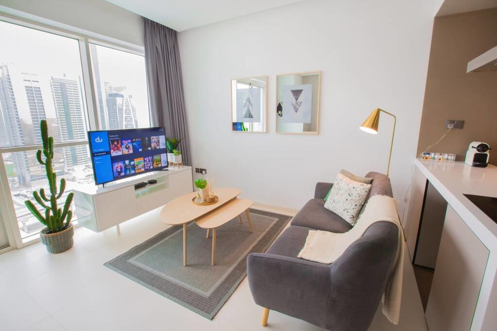 GuestReady - Newly Designed Apartment Walk To The Beach - thumb 4