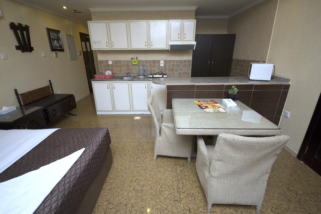 Hafez Hotel Apartments Al Ras Metro Station - thumb 2