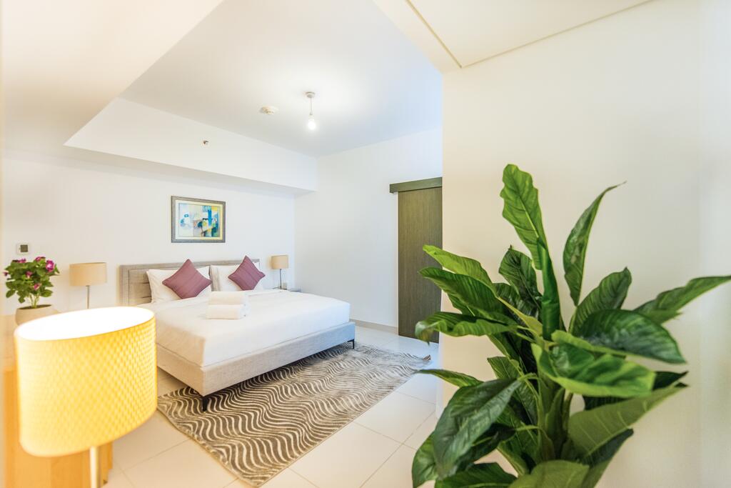 1B-LoftC-104 By Bnbmehomes - thumb 3