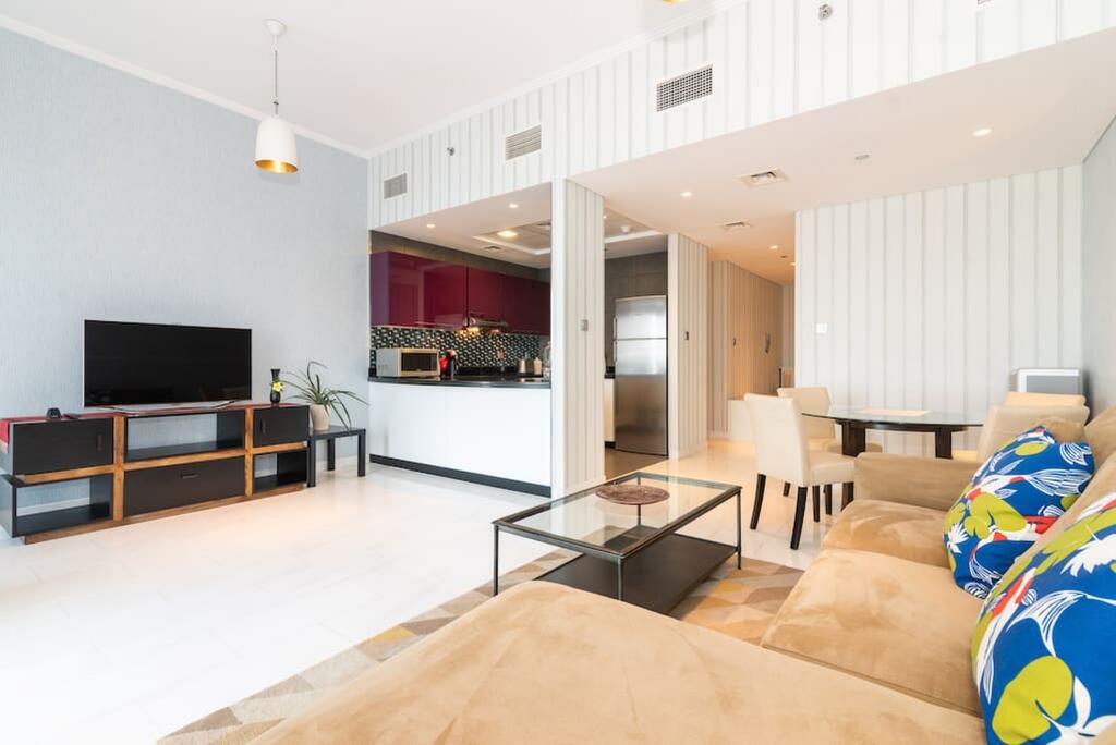 Key View - Cayan Tower - thumb 0