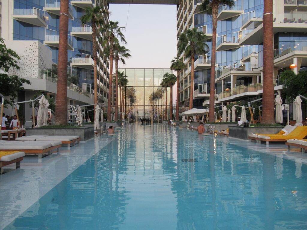 Key View - FIVE Palm - thumb 1