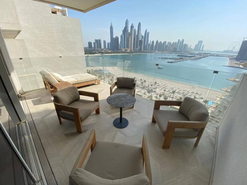 Key View - FIVE Palm - thumb 6