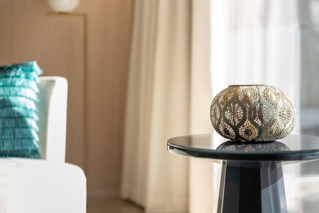 Key View - FIVE Palm - thumb 4