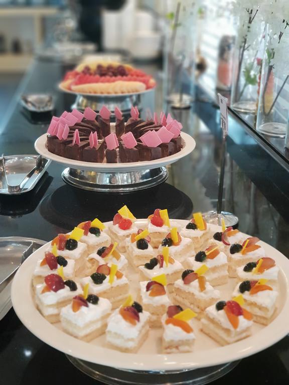 Al Jawhara Gardens Hotel - thumb 4