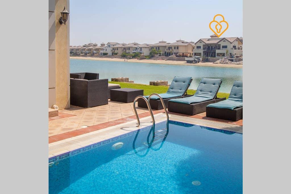 Keysplease Beautiful 4 B/R Villa W/Pool Palm Jumeirah - thumb 1
