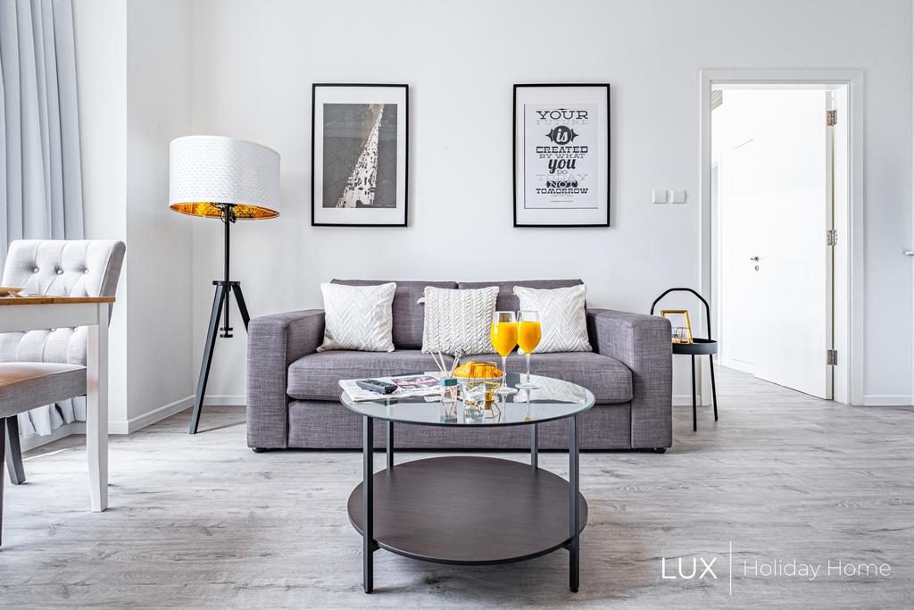 LUX - The Ultimate Lake View Residence - thumb 6