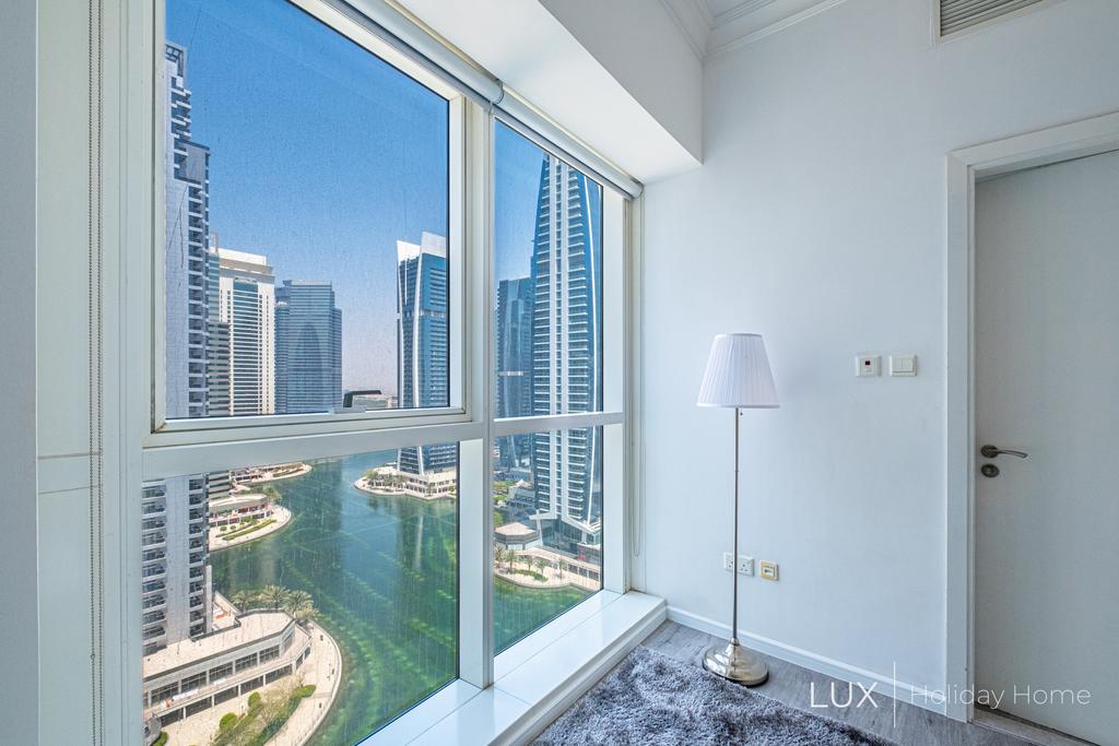 LUX - The Ultimate Lake View Residence - thumb 3