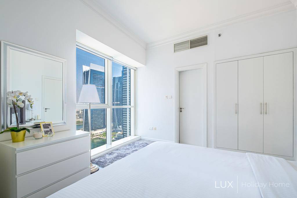 LUX - The Ultimate Lake View Residence - thumb 4