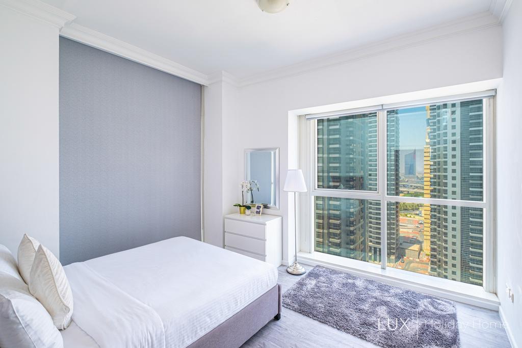 LUX - The Ultimate Lake View Residence - thumb 2