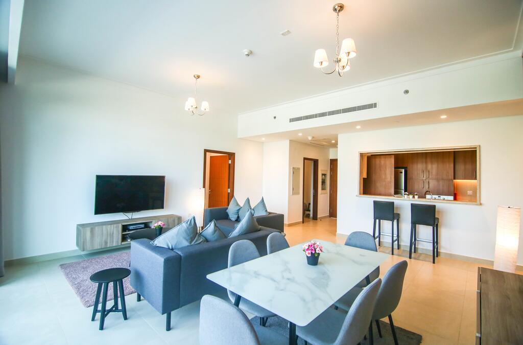 Lux BnB Vida Residences The Hills-3BDR+Maids Golf Course View - thumb 1