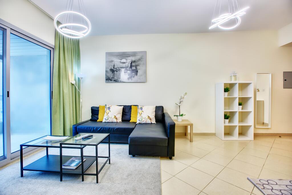 Apricus Holiday Homes - Beautiful 2 Bdrm Apartment Near Metro - thumb 3