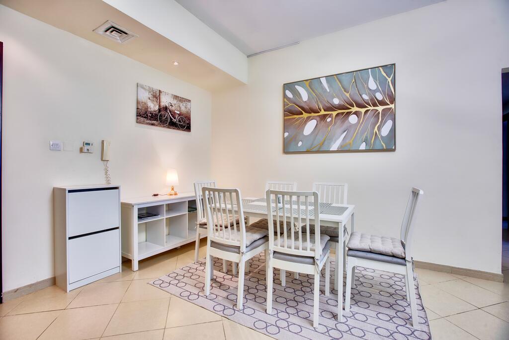Apricus Holiday Homes - Beautiful 2 Bdrm Apartment Near Metro - thumb 5