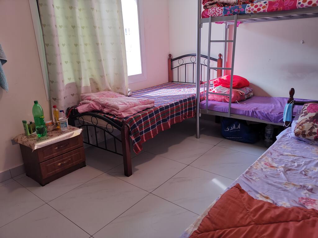 Bed Space For Females Near Metro Station - thumb 3
