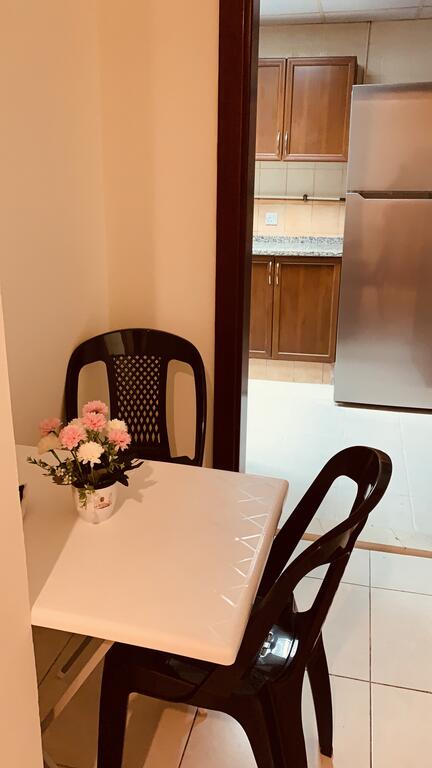 BEDSPACE Or DORMITORY ONLY For Male And Female Opp Mashreq Metro - thumb 3