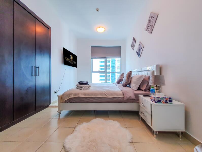 Castle Plaza- Comfortable 2 Bedroom Partial Sea View - thumb 7