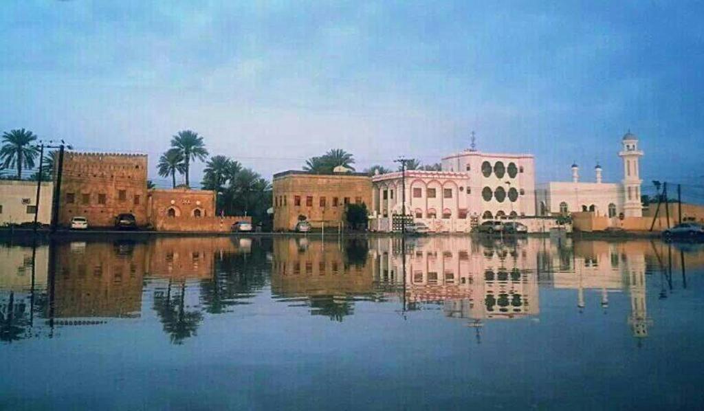 Chic Suite Close To Sharjah Beach And Aquarium - thumb 0