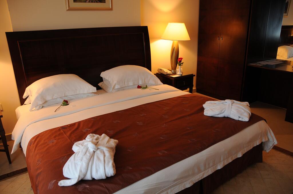 Clifton International Hotel - thumb 3
