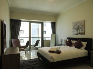 Comfortable Partial Palm View 1 BR Dubai Marina