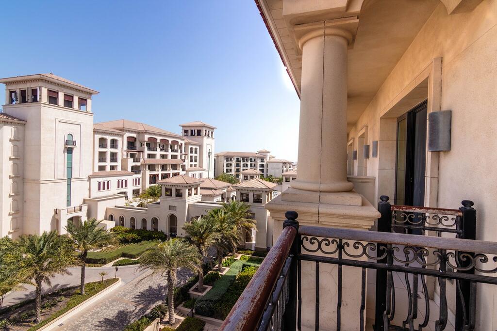 Desert City Stays - Saadiyat Island Getaway - thumb 6