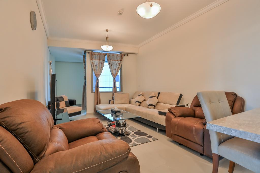 DHH - Come Home To A Huge 3 Bed Apt In Ocean Heights Dubai Marina - thumb 0