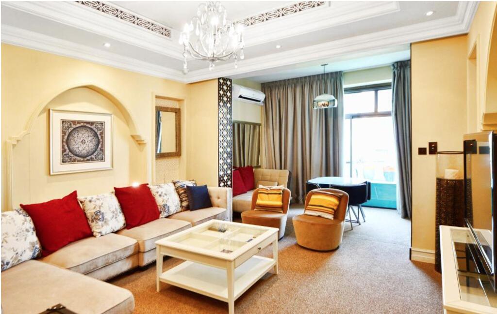 Dubai Mall - thumb 2