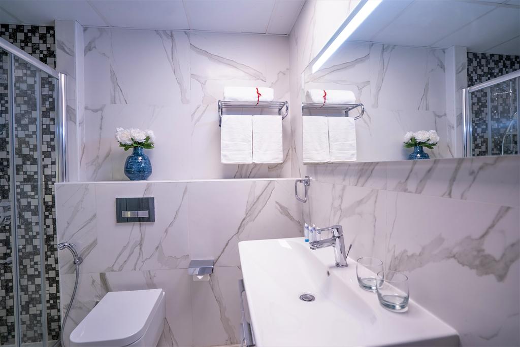 A C Pearl Holiday - Stunning Marina And Sea Views Apartment - thumb 6