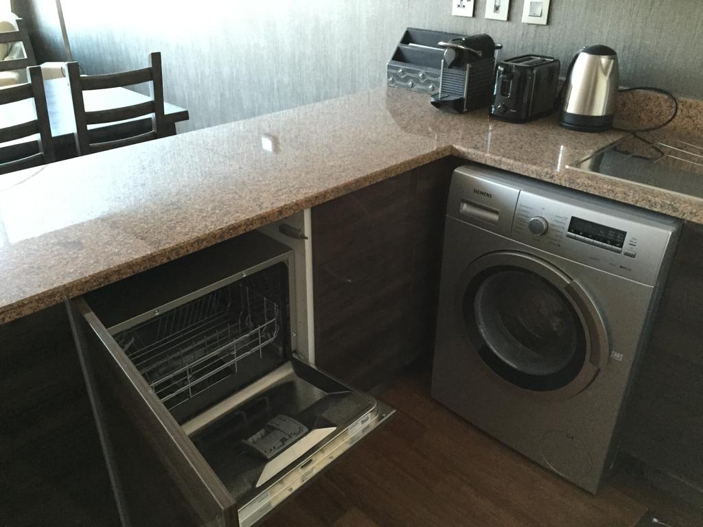 Espace Holiday Homes - Bay Square 12 - thumb 6