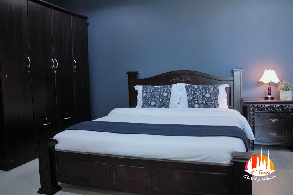A C Pearl Holiday Homes - Palm View Four Bedroom Apartment - thumb 2