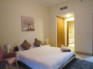 A Cozy & Chic 1 BR Apartment In Dubai Marina