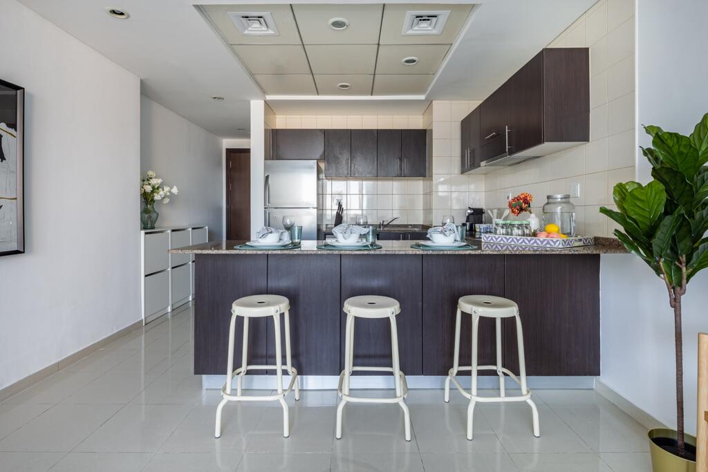 Frank Porter - Bay Central - thumb 7