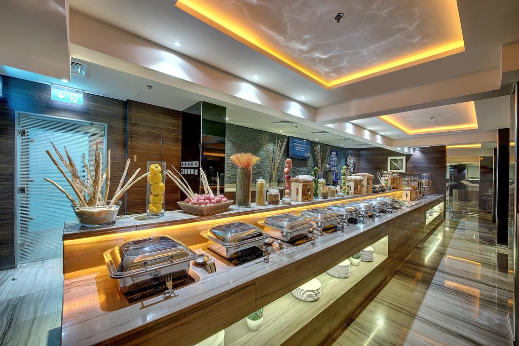 Omega Hotel Dubai - thumb 6