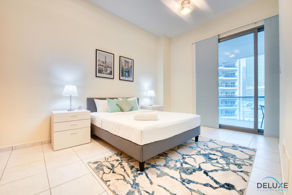 One Bedroom Apartment In Azure Building, Dubai Marina By Deluxe Holiday Homes - thumb 5