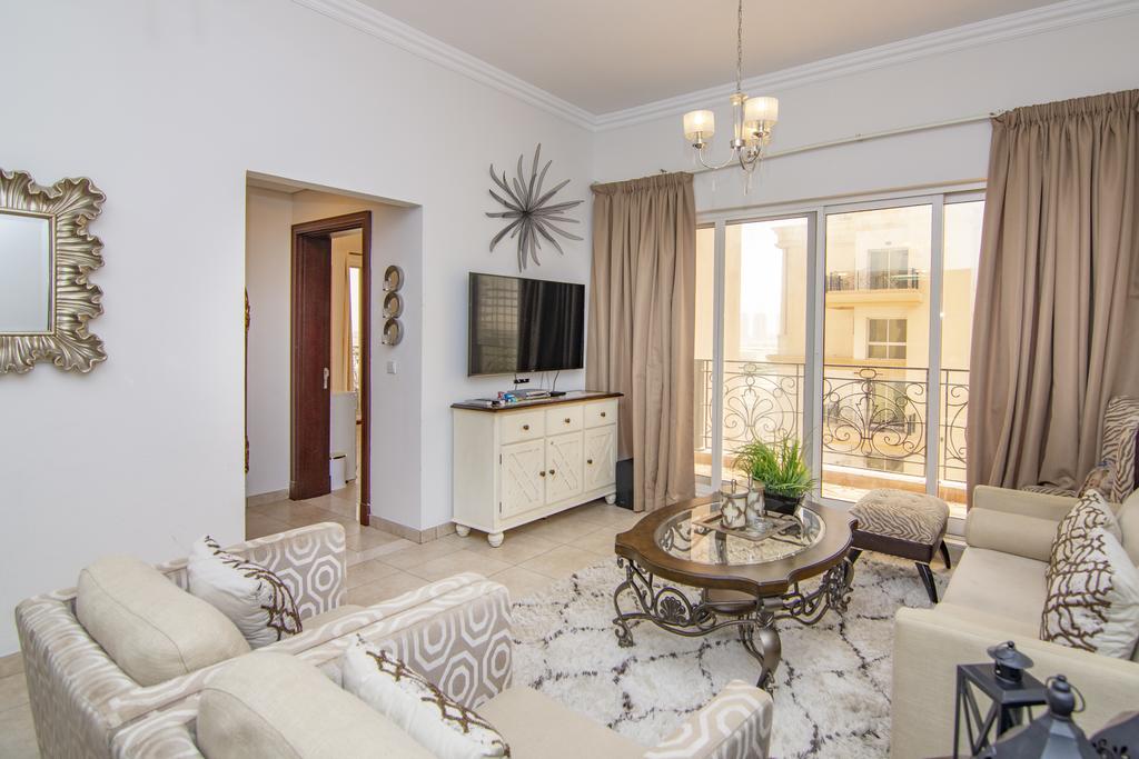 One Bedroom Apartment In Venetian Tower, Dubai Sports City By Deluxe Holiday Homes - thumb 3