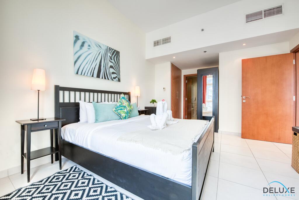 One Bedroom Modern Apartment In Marina View Towers A By Deluxe Holiday Homes - thumb 6
