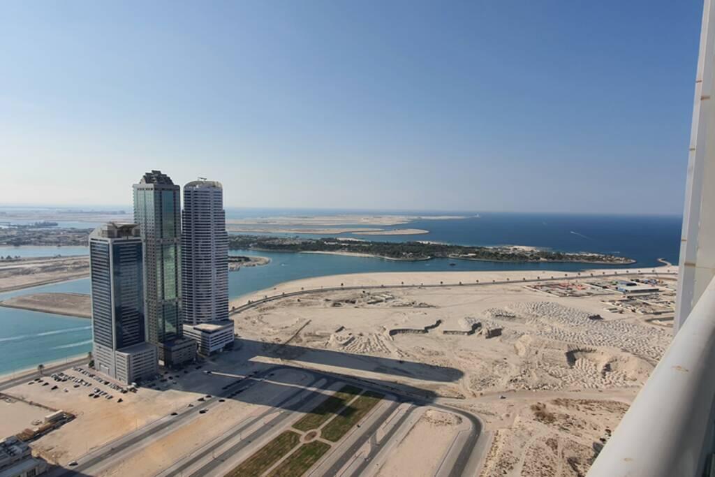 Outstanding Waterfront 3 Bedroom Apartment, - thumb 4