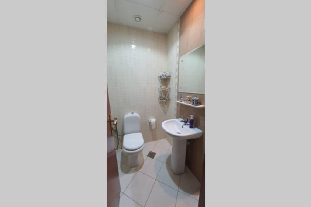 Outstanding Waterfront 3 Bedroom Apartment, - thumb 6