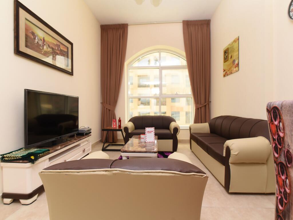 OYO 575 Home Capitol Tower 11 - thumb 4