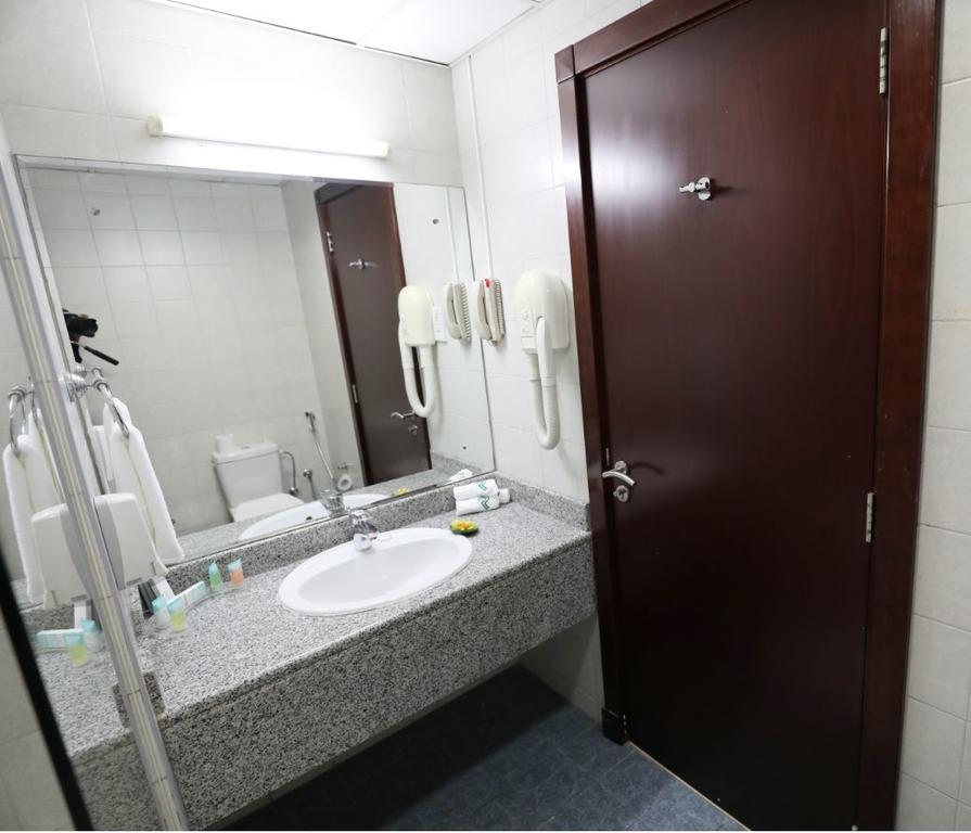 Parkside Hotel Apartment - thumb 2