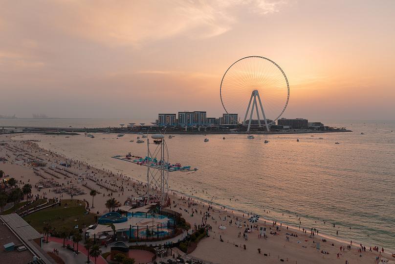 Private Room In The Skyscraper Center Of Dubai Marina Beachfront-Skydive - thumb 1
