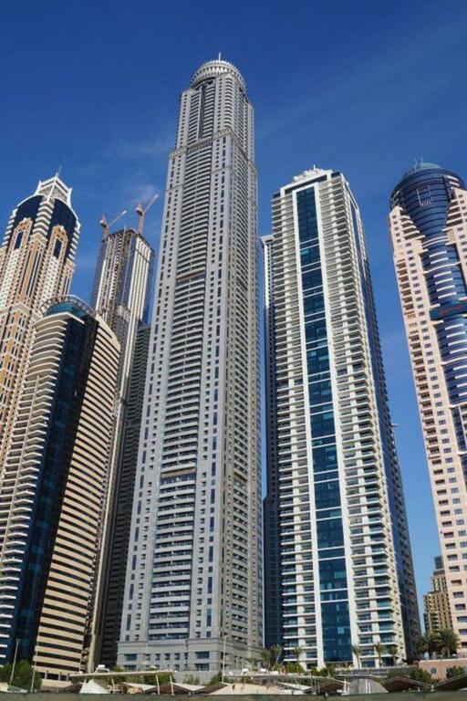 Private Room In The Skyscraper Center Of Dubai Marina Beachfront-Skydive - thumb 5