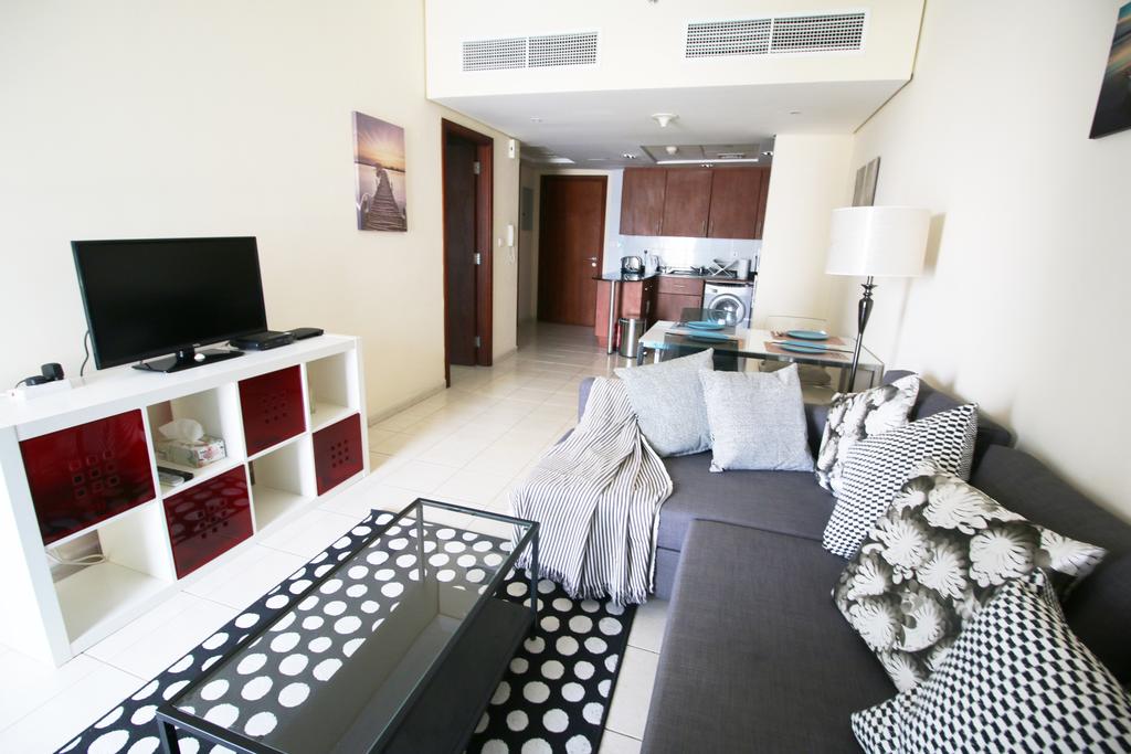 R&H - 1BR, JLT, Metro, Dining, Vibrant Community - thumb 5